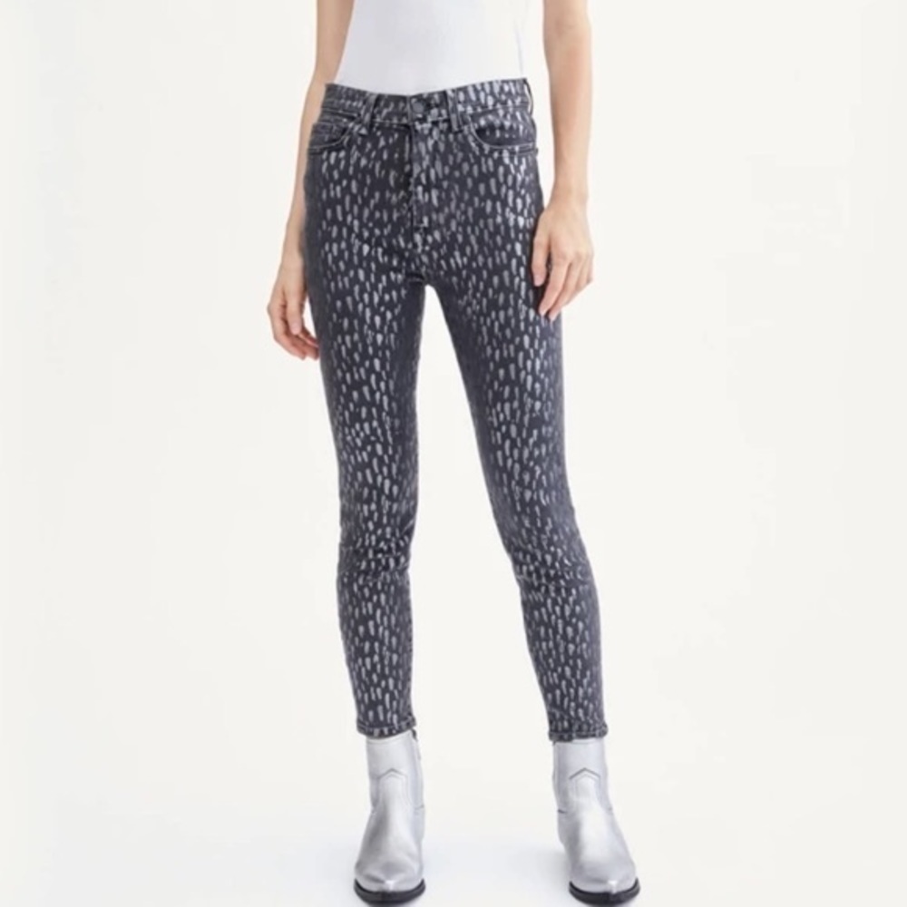 NWT 7FAM High Waist Skinny in Snow Leopard